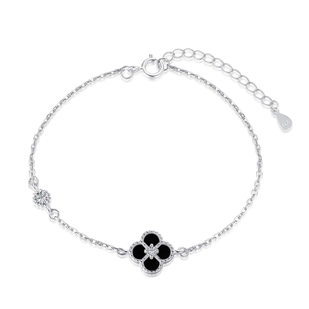 [Rose Tomorrow]Delicate Four Leaf Clover Bracelet