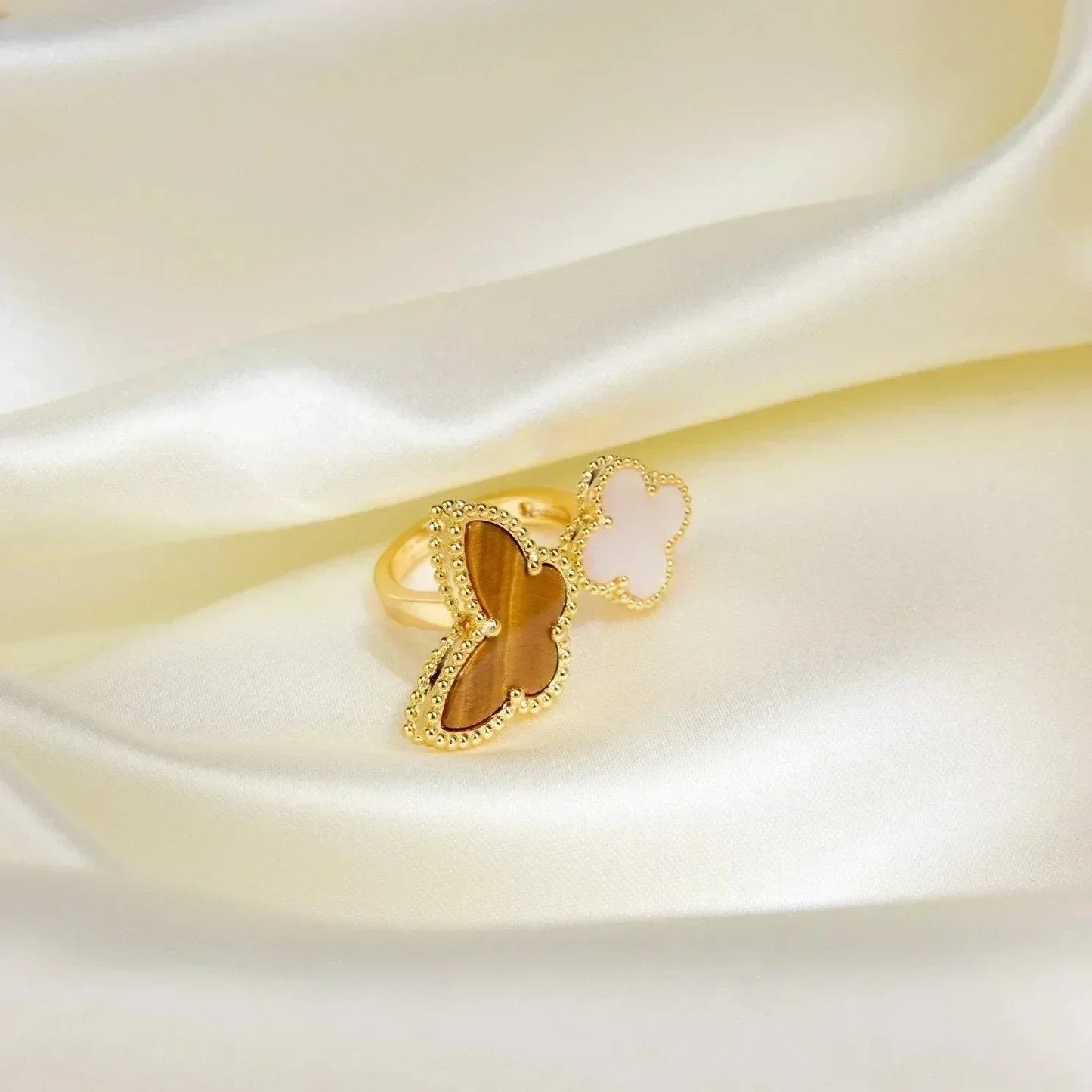 [💎ROSE💎]LUCKY BETWEEN THE FINGER RING