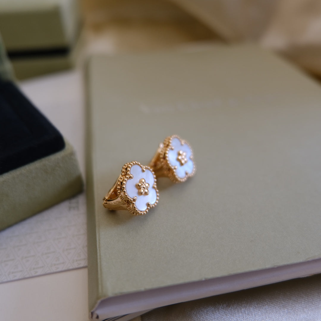 [💎ROSE💎]LUCKY PINK GOLD WHITE MOP EARRINGS