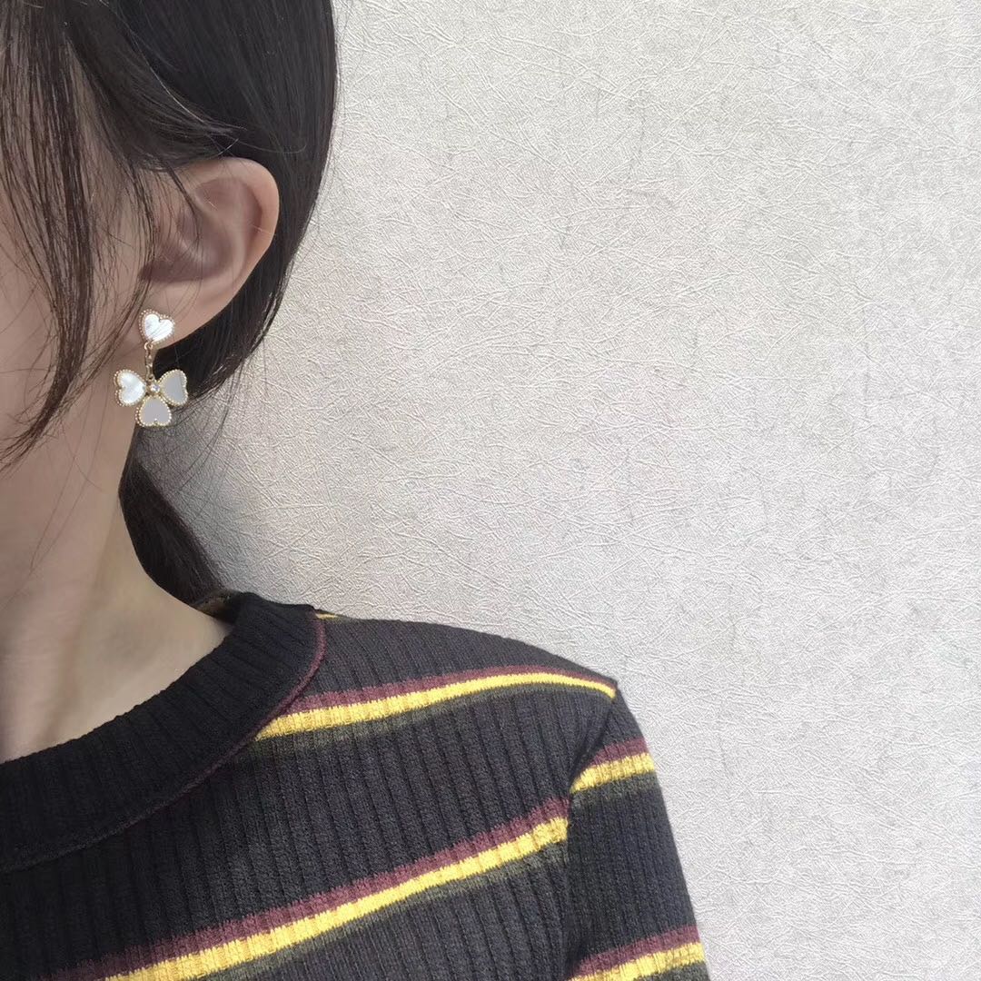 [💎ROSE💎]CLOVER SWEET WHITE MOP EARRINGS