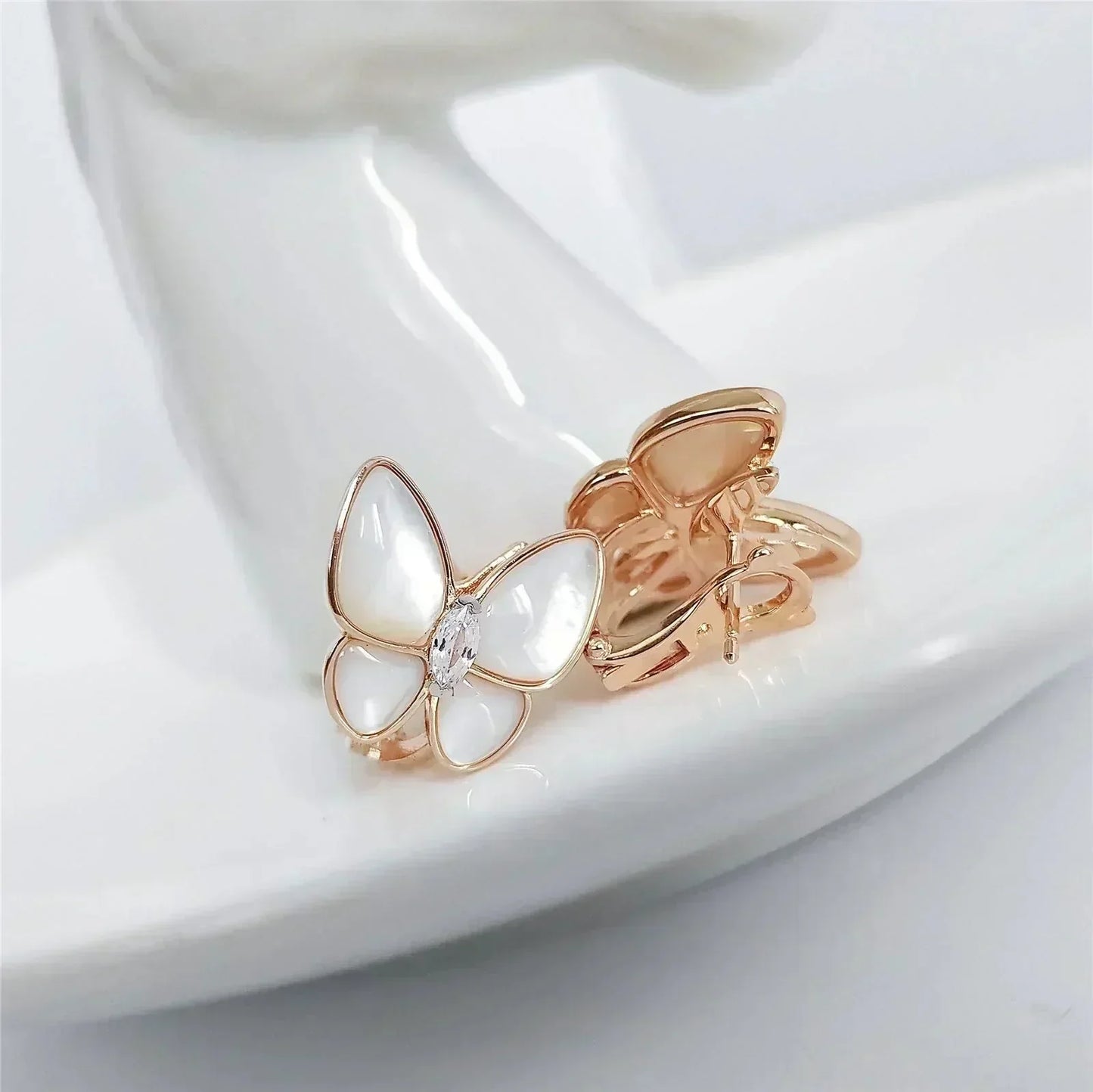 [💎ROSE💎]BUTTERFLY MOP DIAMOND EARRINGS