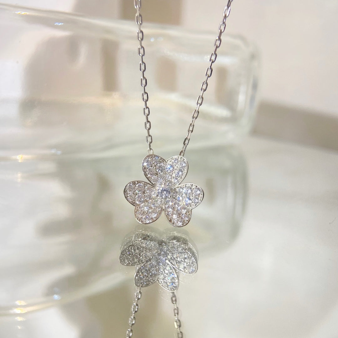 [💎ROSE💎]FLOWER DIAMOND NECKLACE