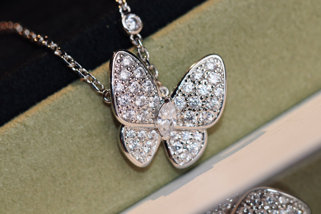 [💎ROSE💎]BUTTERFLY DIAMOND NECKLACE