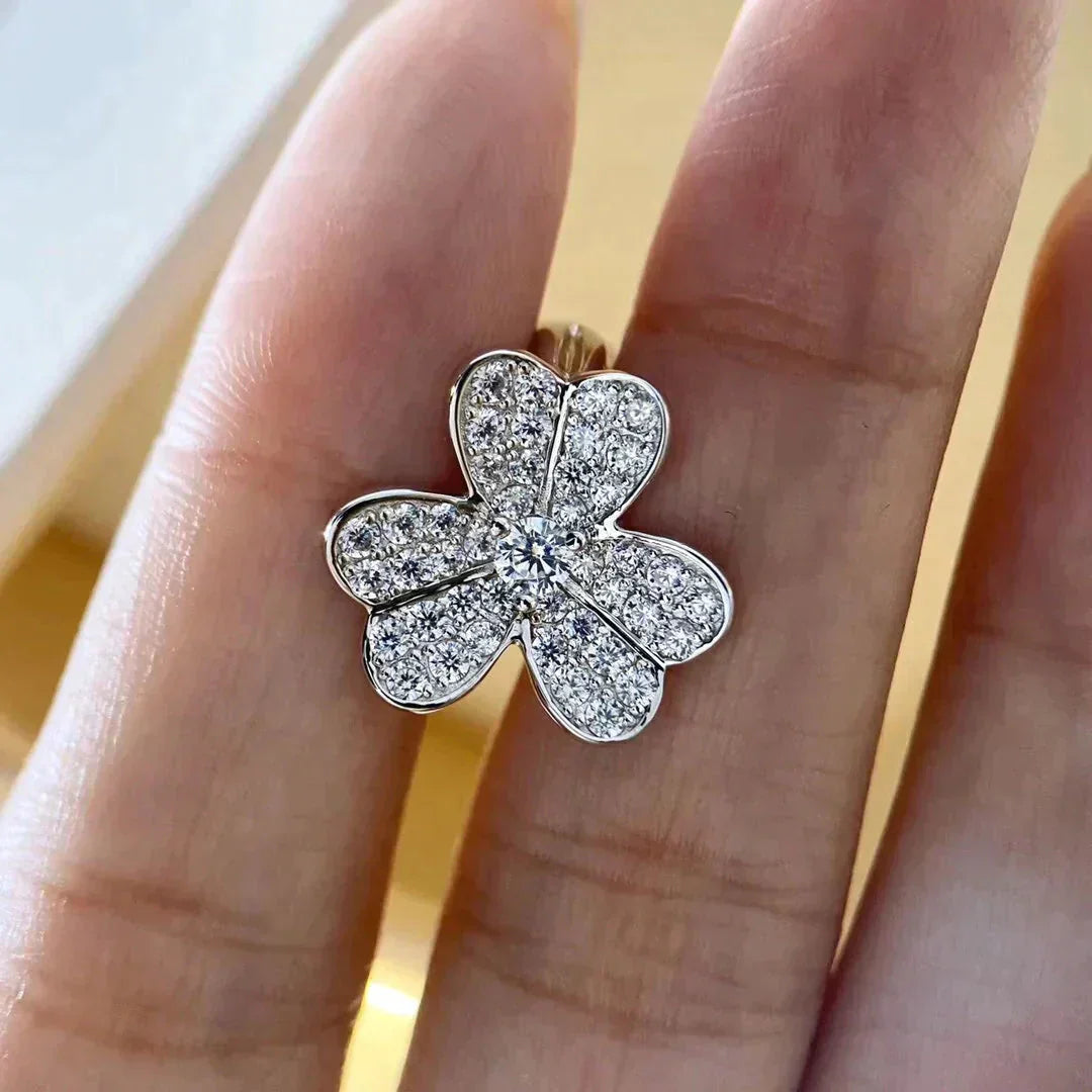 [💎ROSE💎]CLOVER COMOS DIAMOND EARRINGS SILVER