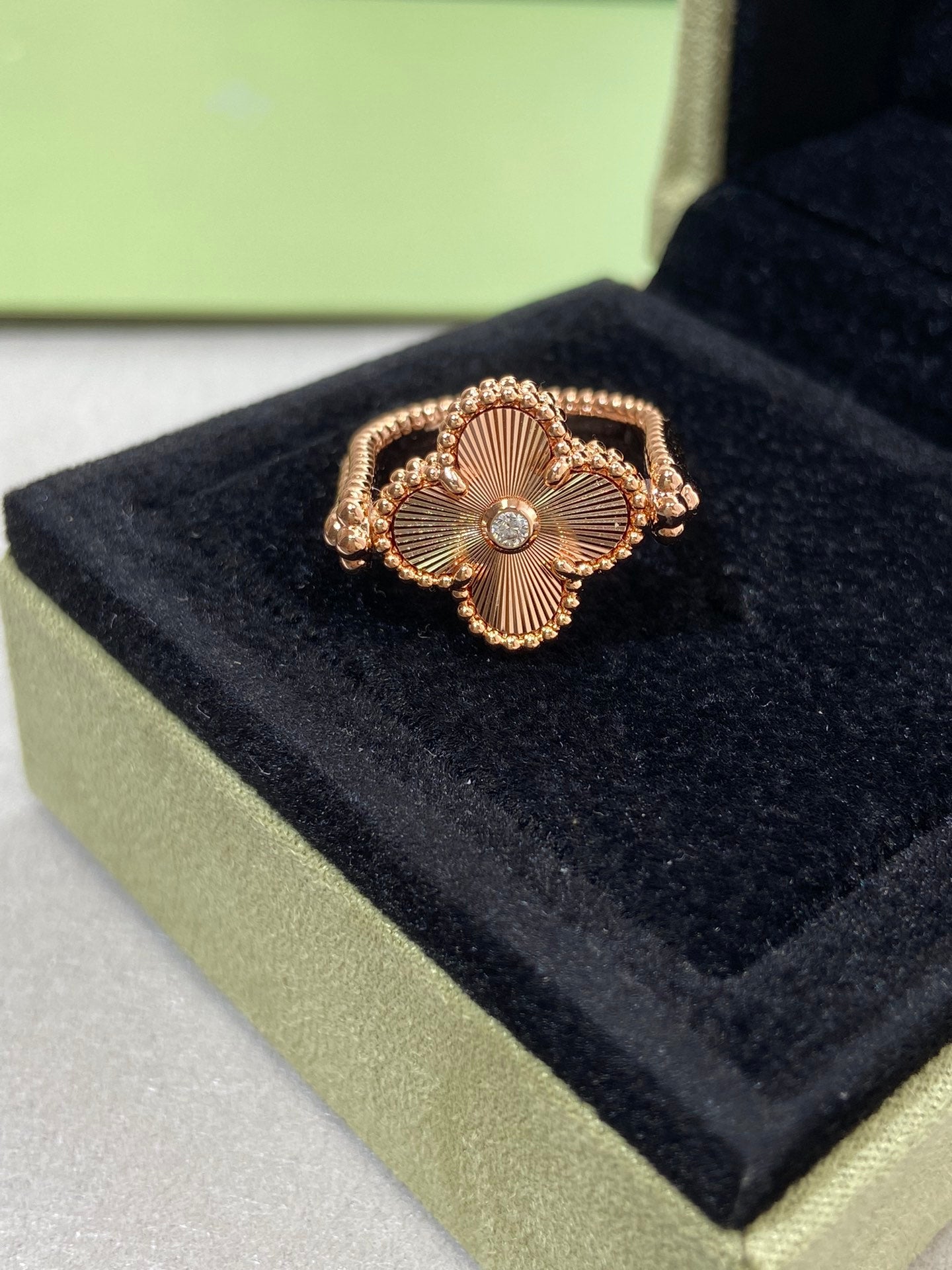[Rose Tomorrow]CLOVER RIVERSIBLE PINK GOLD RING