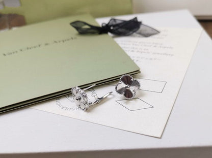 [💎ROSE💎]CLOVER MEDIUM STUD EARRINGS