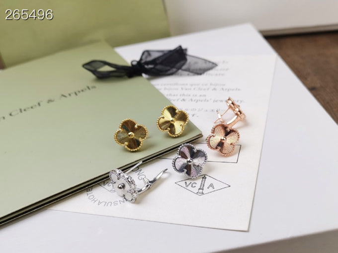 [💎ROSE💎]CLOVER MEDIUM STUD EARRINGS