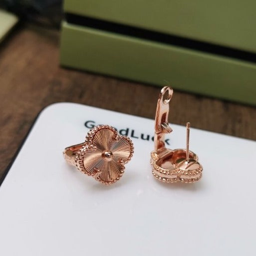 [💎ROSE💎]CLOVER MEDIUM STUD EARRINGS