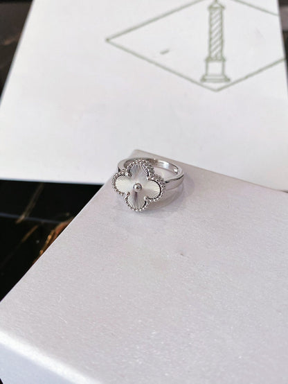 [💎ROSE💎]CLOVER SILVER RING