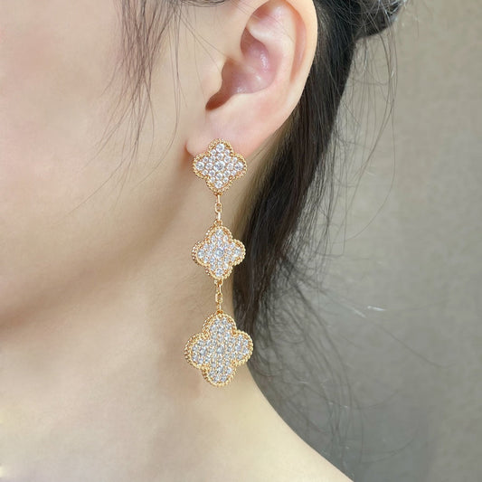 [Rose Tomorrow]CLOVER 3 MOTIFS DIAMOND PAVED ROSE GOLD EARRINGS