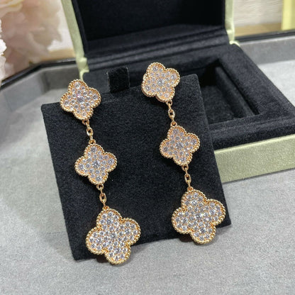 [Rose Tomorrow]CLOVER 3 MOTIFS DIAMOND PAVED ROSE GOLD EARRINGS