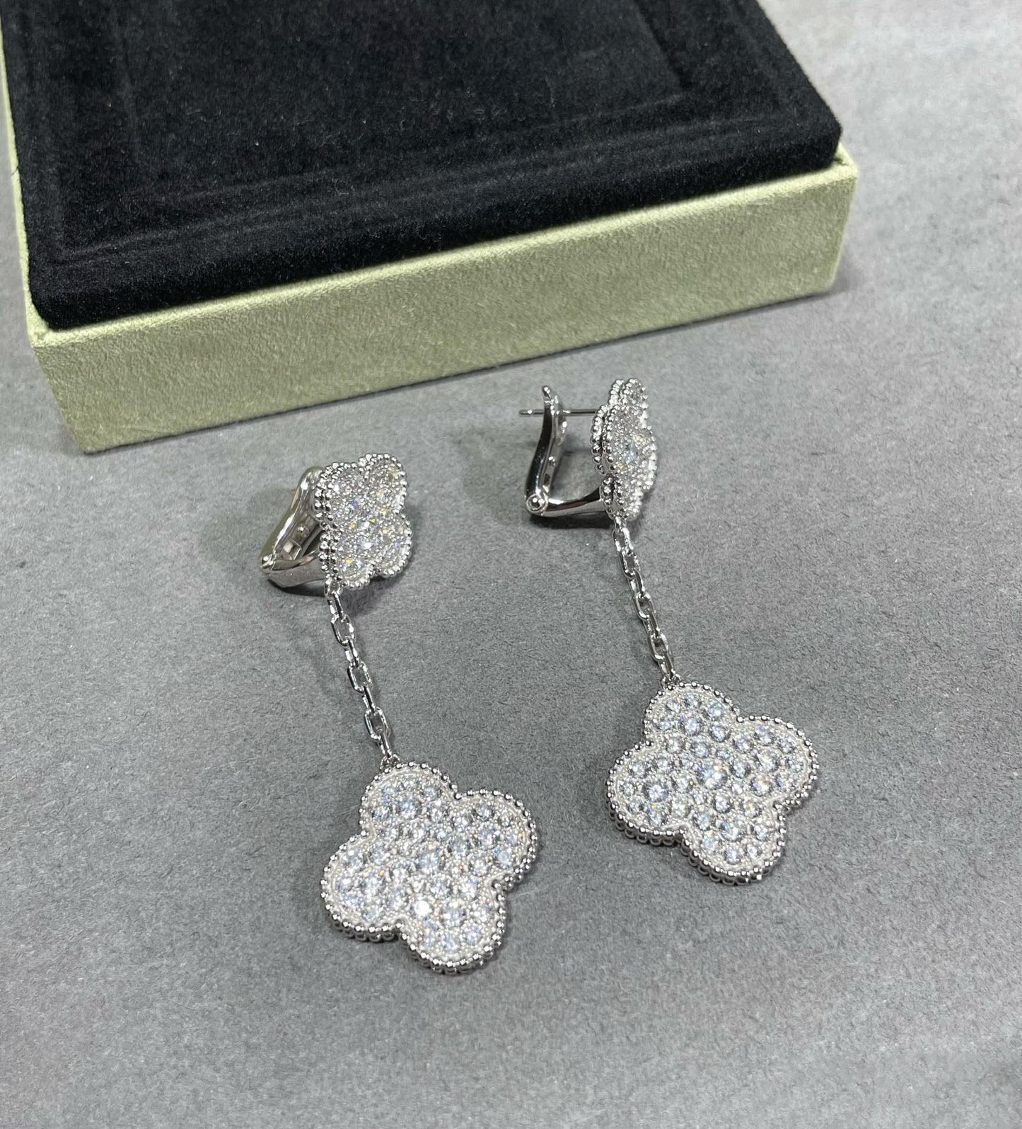 [💎ROSE💎]CLOVER 2 MOTIFS DIAMOND PAVED SILVER EARRINGS