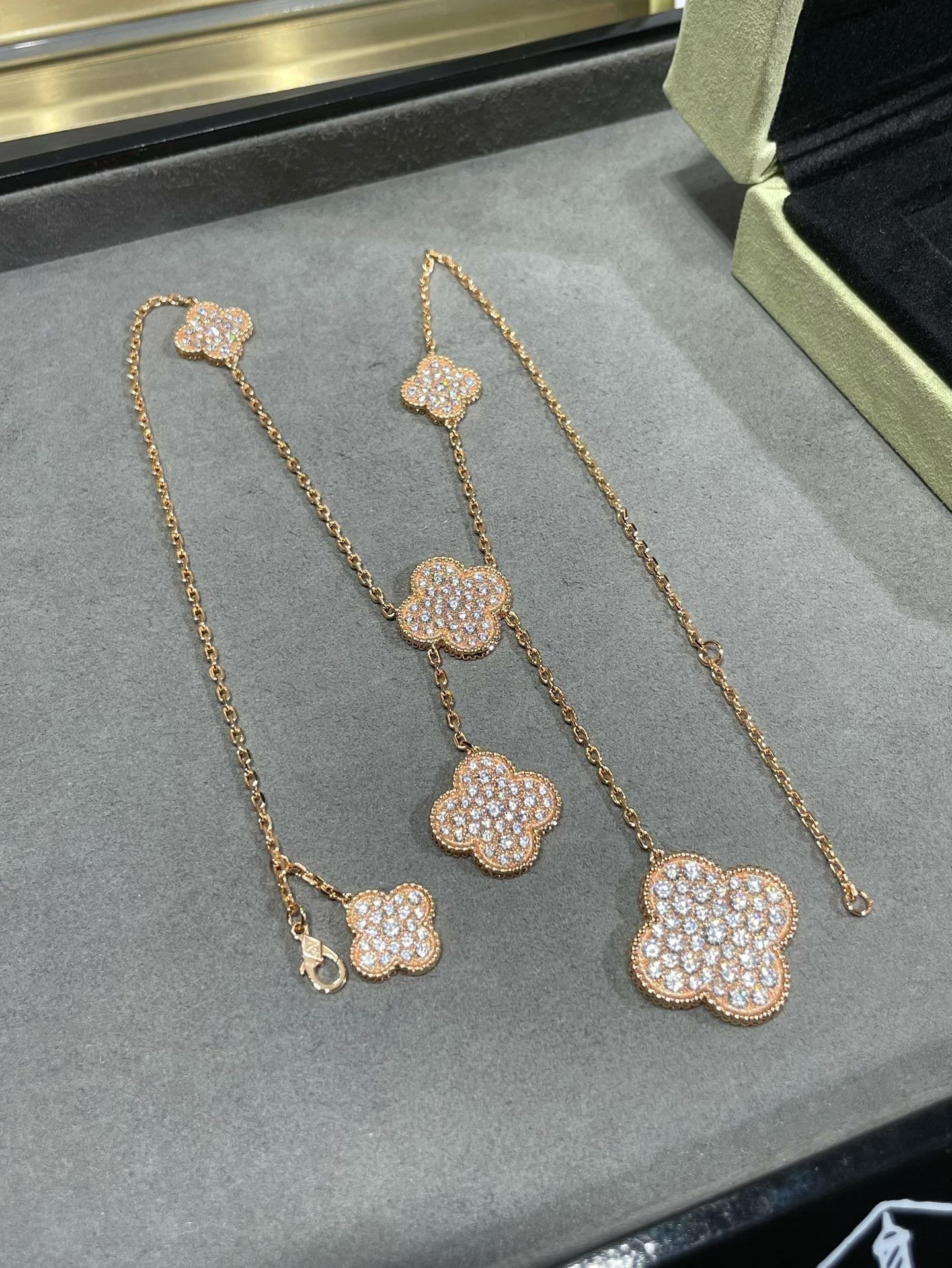 [💎ROSE💎]CLOVER 6 MOTIF DIAMOND PAVED NECKLACE