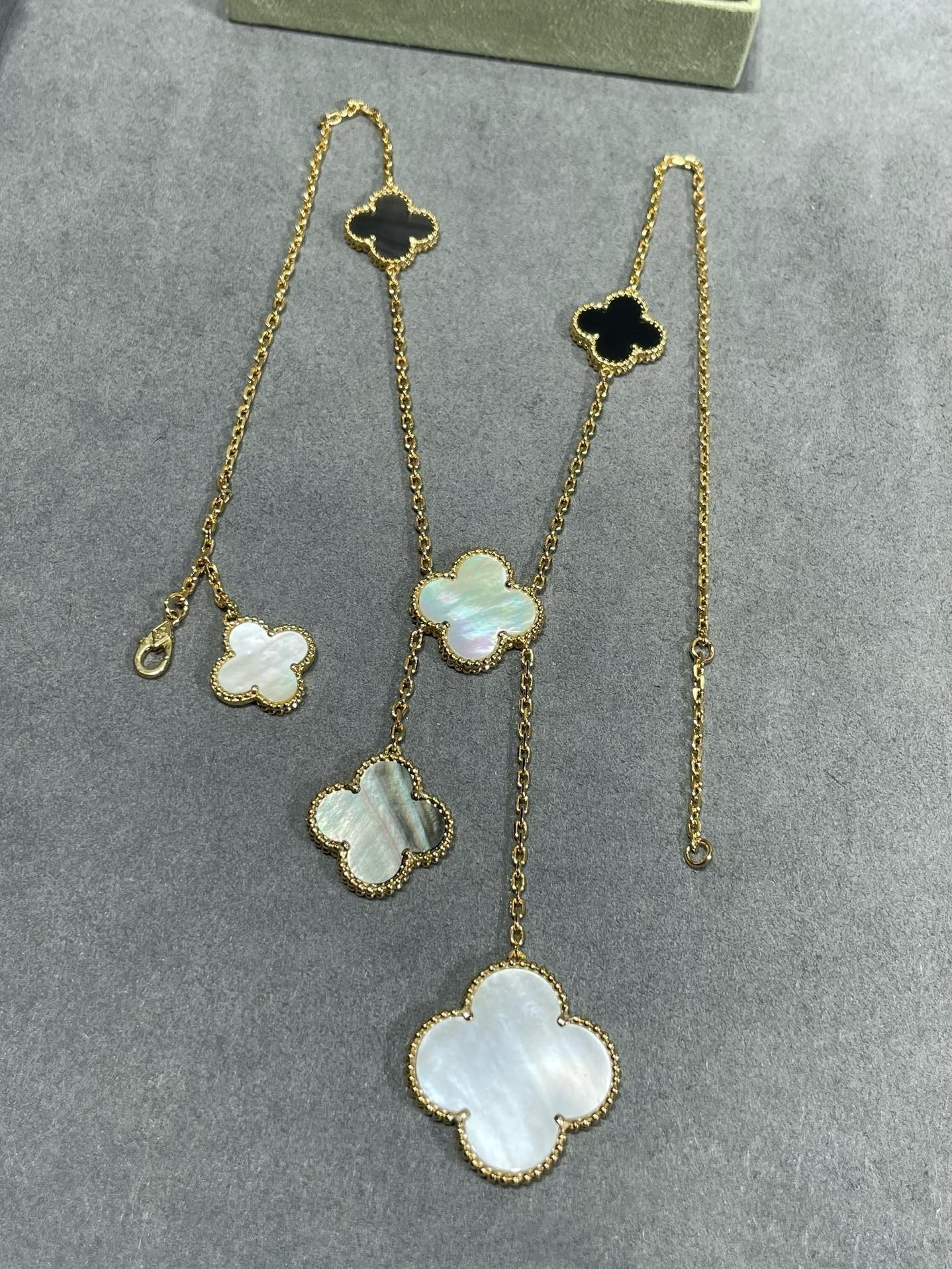 [💎ROSE💎]CLOVER 6 MOTIF MOP ONYX GOLD NECKLACE