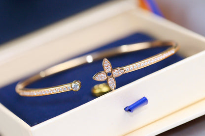 [Rose Tomorrow]IDYLLE PINK GOLD OPEN BRACELET DIAMOND PAVED