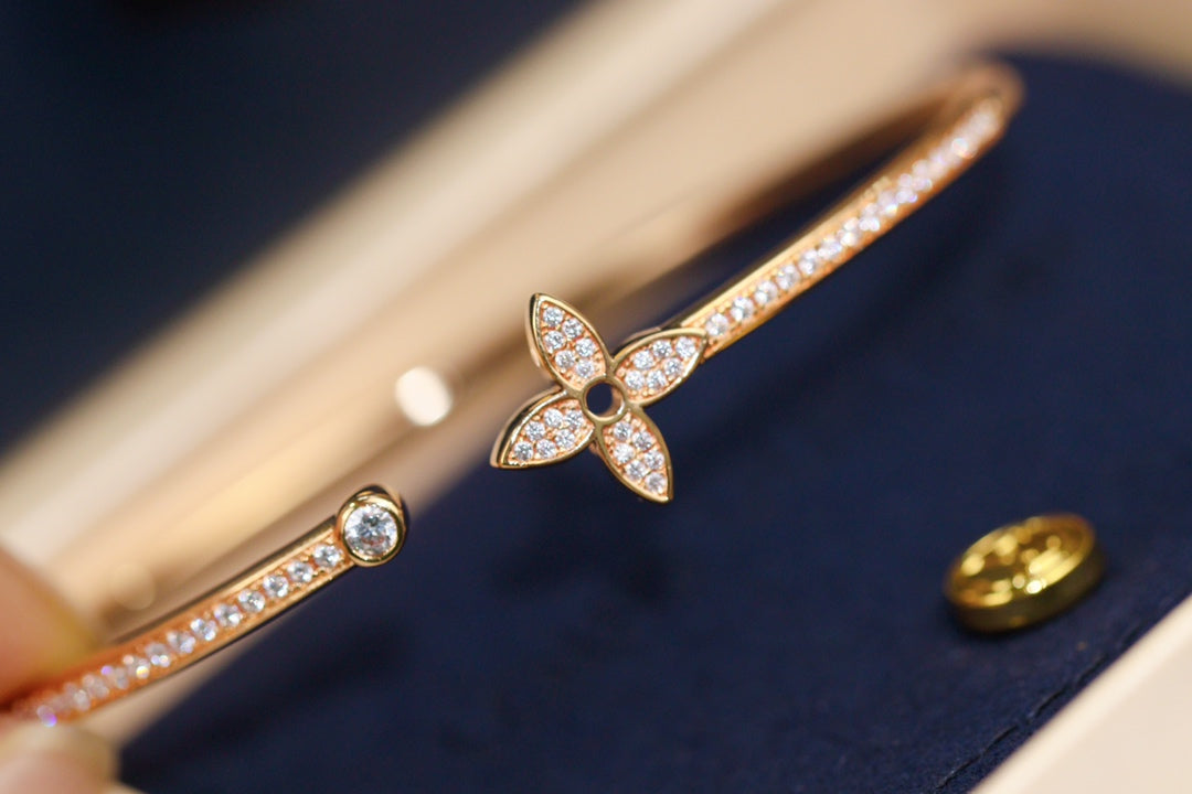 [Rose Tomorrow]IDYLLE PINK GOLD OPEN BRACELET DIAMOND PAVED