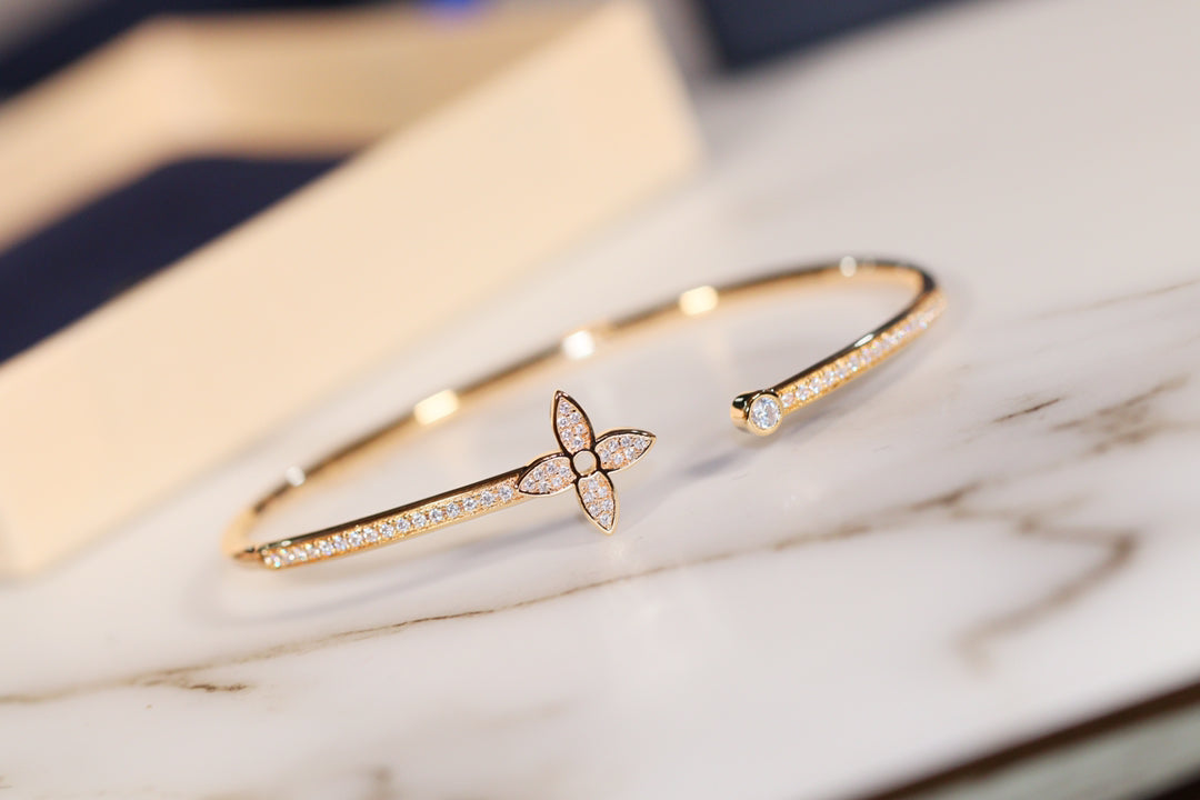 [Rose Tomorrow]IDYLLE GOLD OPEN BRACELET DIAMOND PAVED
