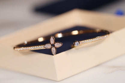 [Rose Tomorrow]IDYLLE GOLD OPEN BRACELET DIAMOND PAVED