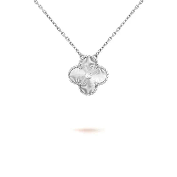 [💎ROSE💎]CLOVER  15MM DIAMOND LASER NECKLACE SILVER