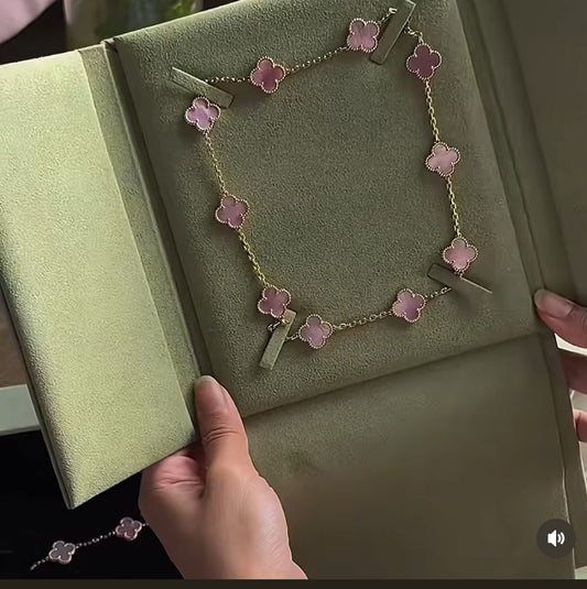 [Rose Tomorrow] CLOVER 10 MOTIFS PINK MOTHER OF PEARL SET NECKLACE (INCLUDES NECKLACE, BRACELET, EARRINGS)