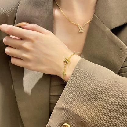 [Rose Tomorrow]LOGO STAR MOTIF GOLD BRACELET