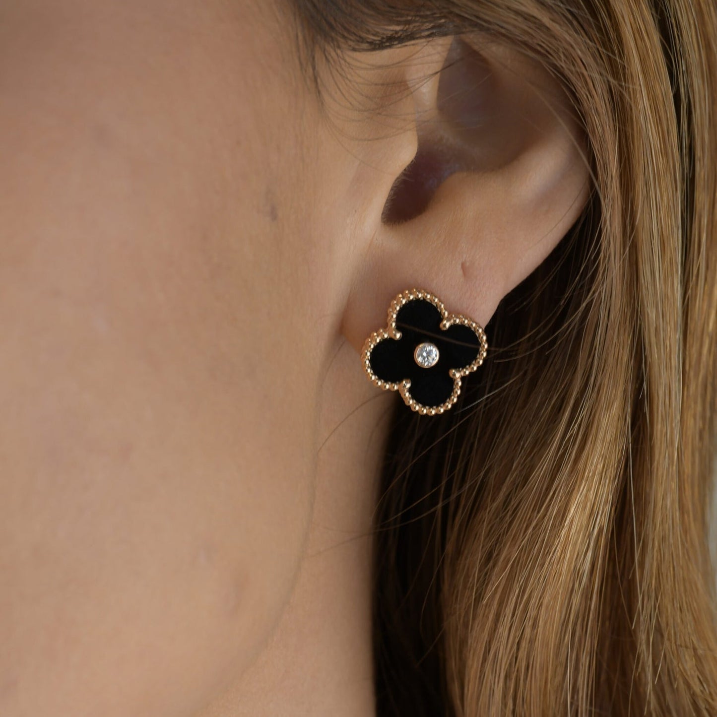 [💎ROSE💎]CLOVER MEDIUM 1 MOTIFS ONYX DIAMOND EARRINGS