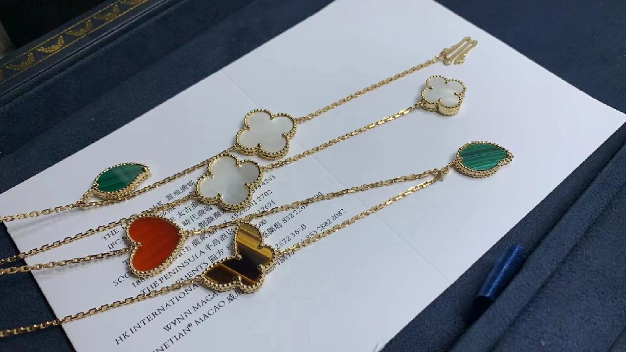 [Rose Tomorrow] LUCKY CLOVER 11 MOTIF NECKLACE