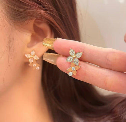 [Rose]TWO STAR BLOSSOM STUD EARRINGS PINK GOLD DIAMONDS