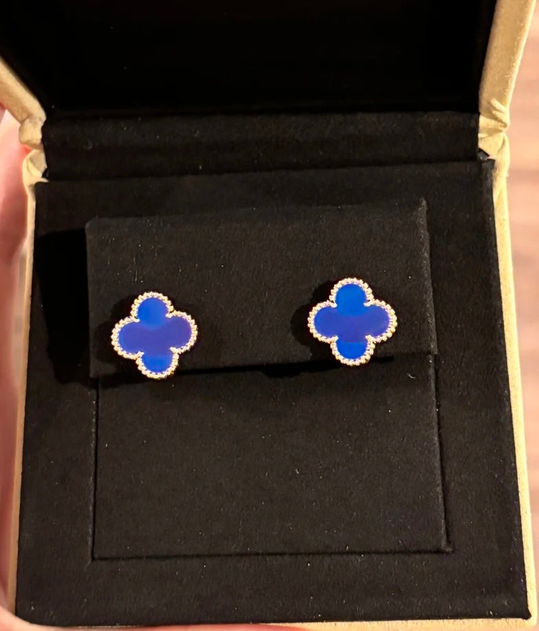 [Rose Tomorrow]CLOVER MEDIUM 1 MOTIFS BLUE ONYX EARRINGS GOLD