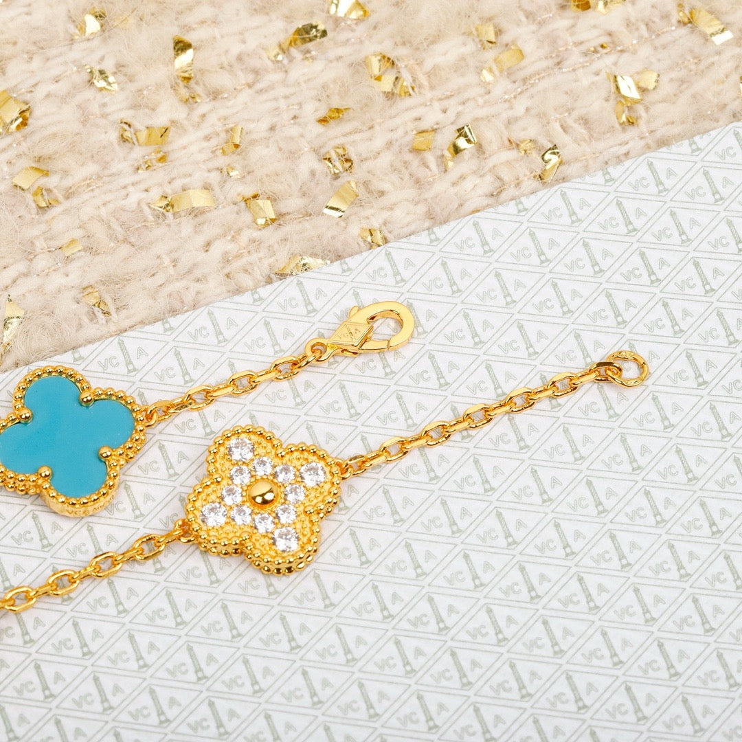 [Rose Tomorrow]CLOVER 20 FLOWER SAPPHIRE WITH DIAMONDS NECKLACE