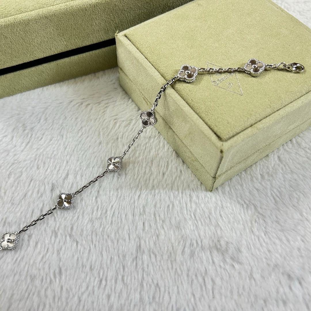 [Rose Tomorrow]CLOVER 6 MOTIF DIAMOND BRACELET