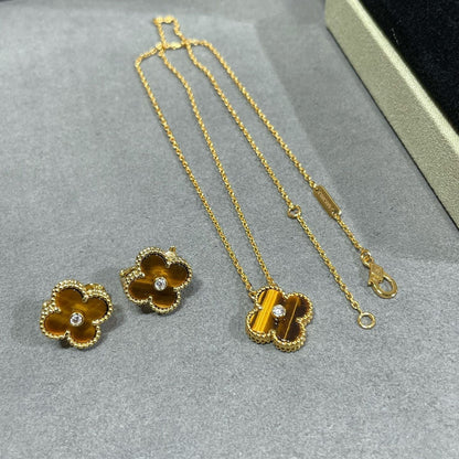 [💎ROSE💎]CLOVER 15MM DIAMOND AND YELLOW TIGER'S EYE AGATE necklace