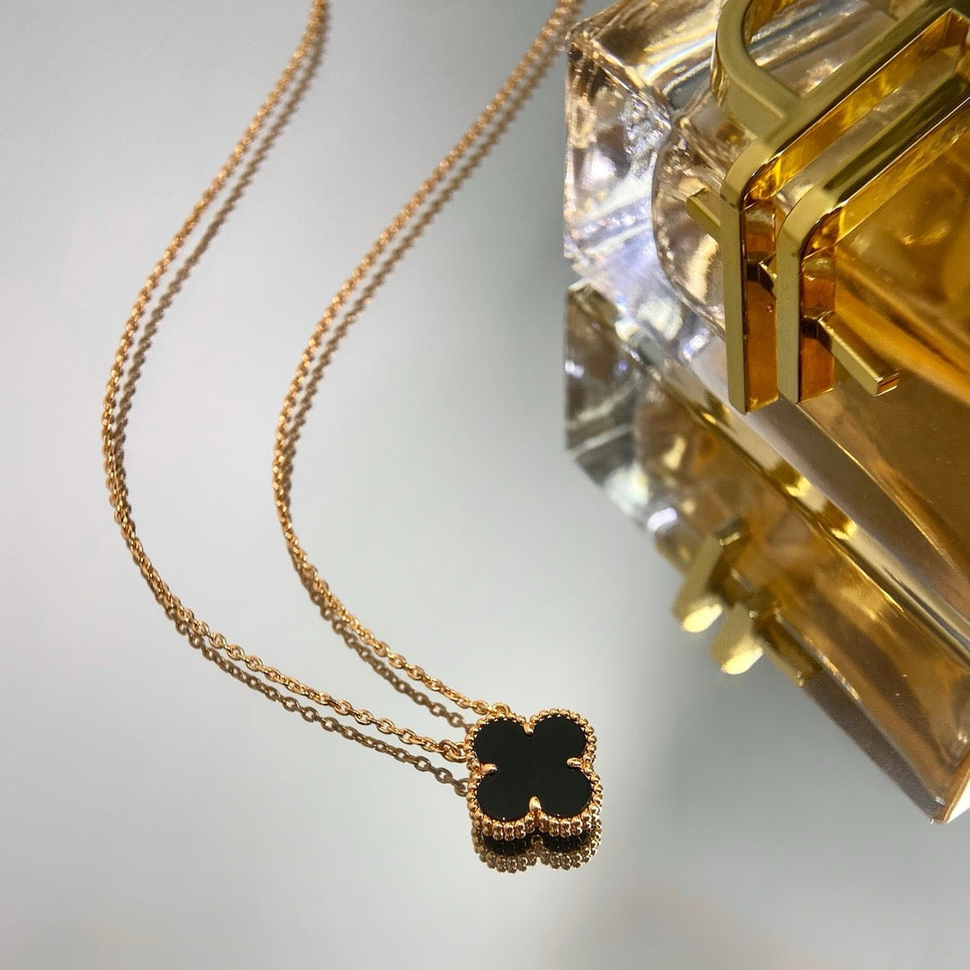 [💎ROSE💎]CLOVER 15MM BLACK ONYX SINGLE FLOWER NECKLACE