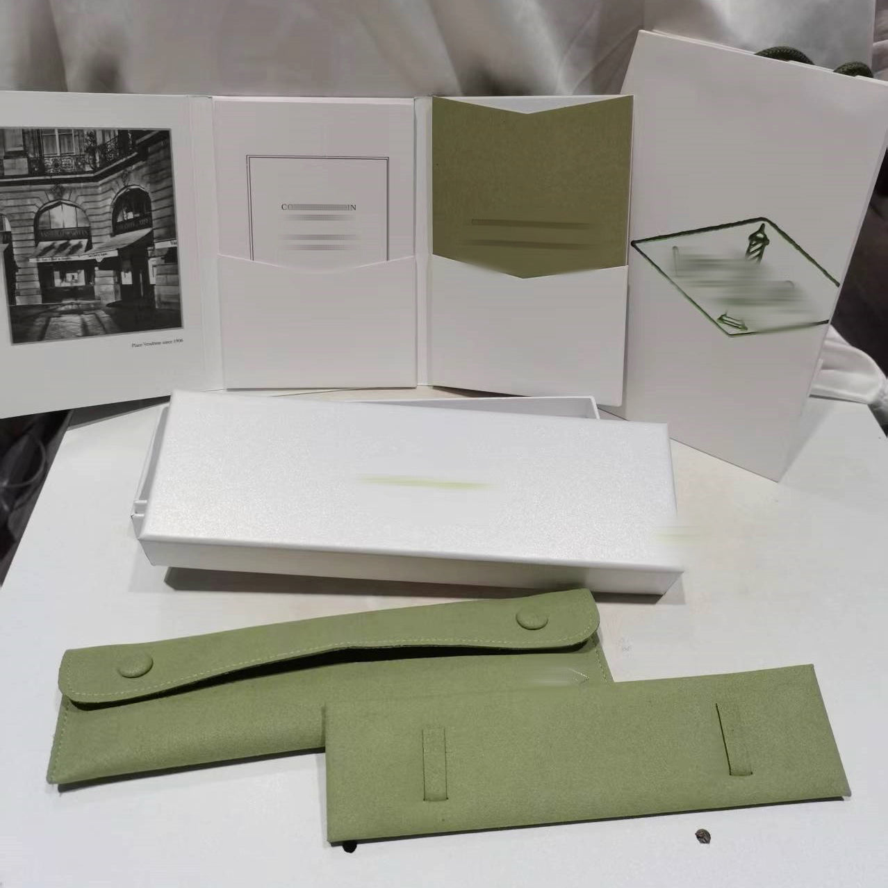 [Rose Tomorrow]VA CLOVER BRACELET NECKLACE RING BOX GIFT BAG