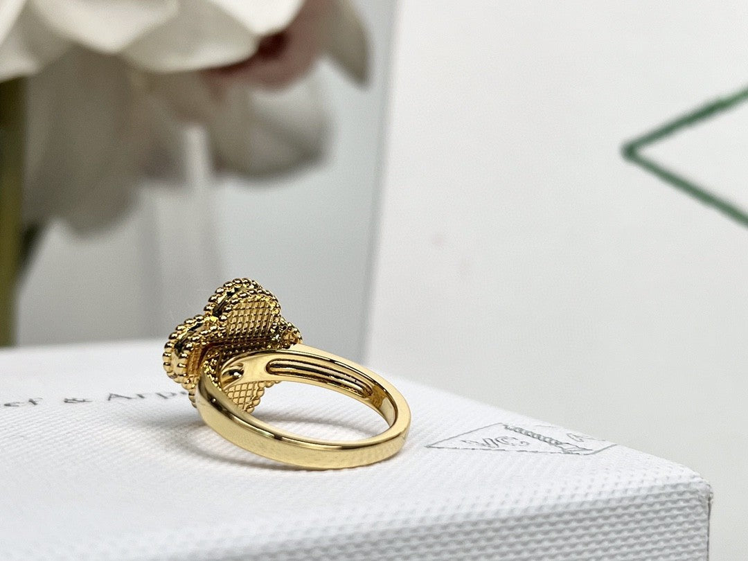 [💎ROSE💎]CLOVER TIGER'S EYE RING GOLD DIAMOND
