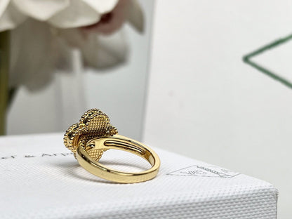 [💎ROSE💎]CLOVER TIGER'S EYE RING GOLD DIAMOND