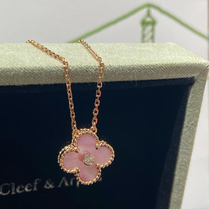 [Rose Tomorrow]CLOVER 15MM DIAMOND PINK MOP NECKLACE