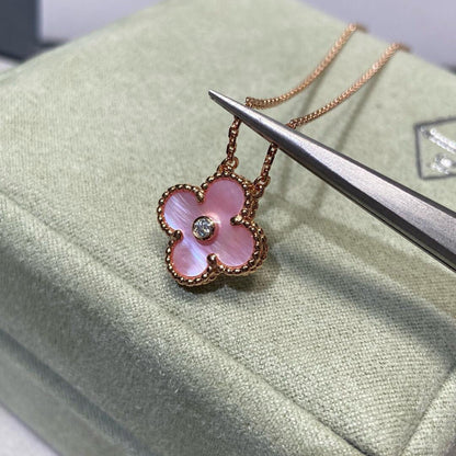[Rose Tomorrow]CLOVER 15MM DIAMOND PINK MOP NECKLACE
