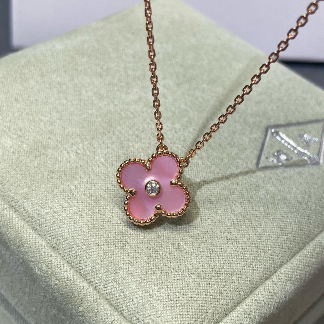 [Rose Tomorrow]CLOVER 15MM DIAMOND PINK MOP NECKLACE