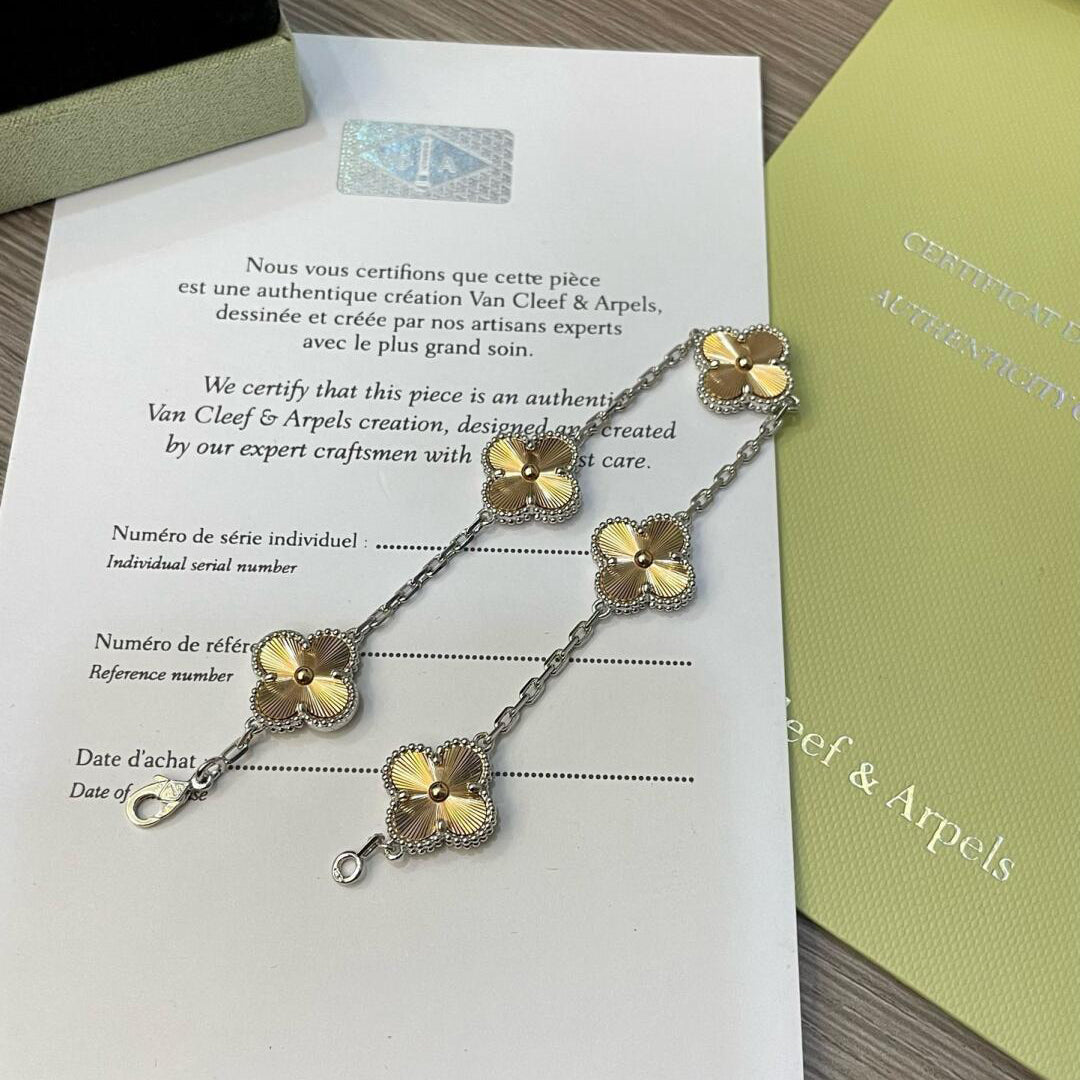 [Rose Tomorrow]CLOVER  5 MOTIFS  CHRISTMAS LIMITED EDITION BRACELET