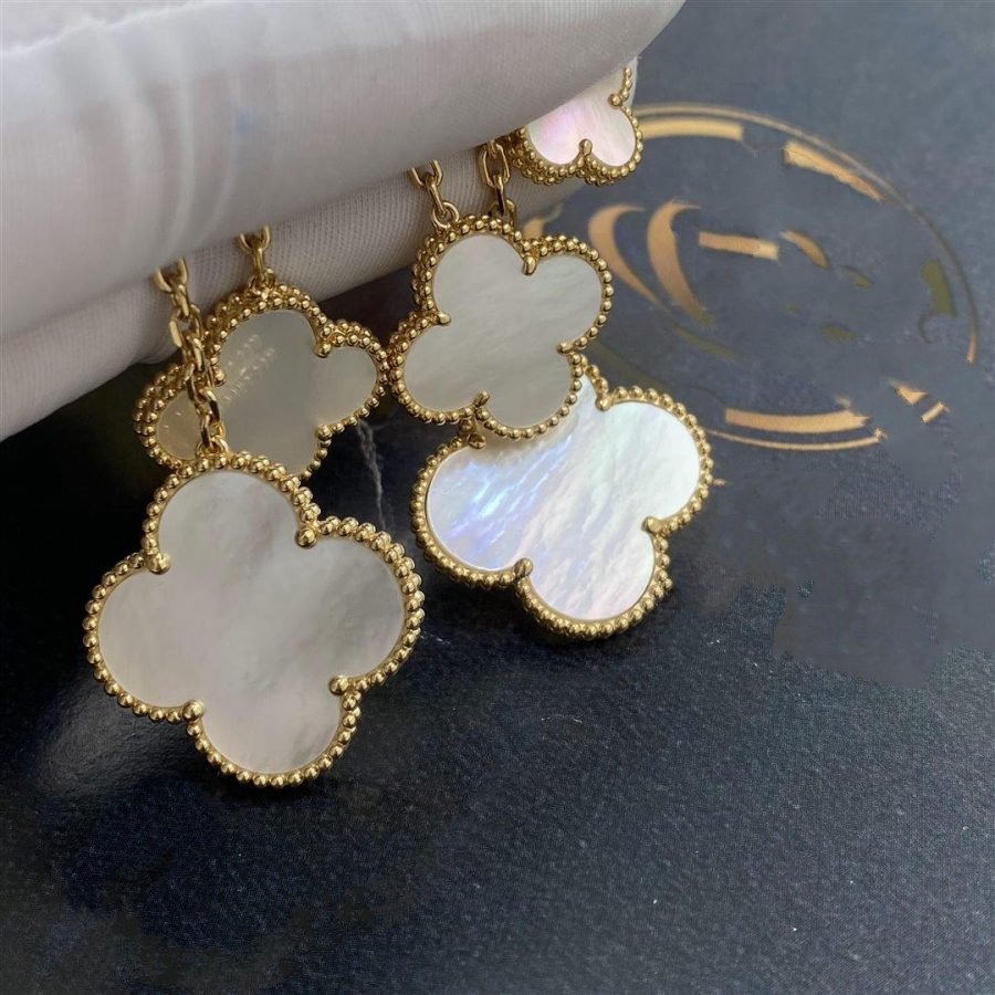 [💎ROSE💎]CLOVER EARRINGS WHITE MOP 4 MOTIFS GOLD