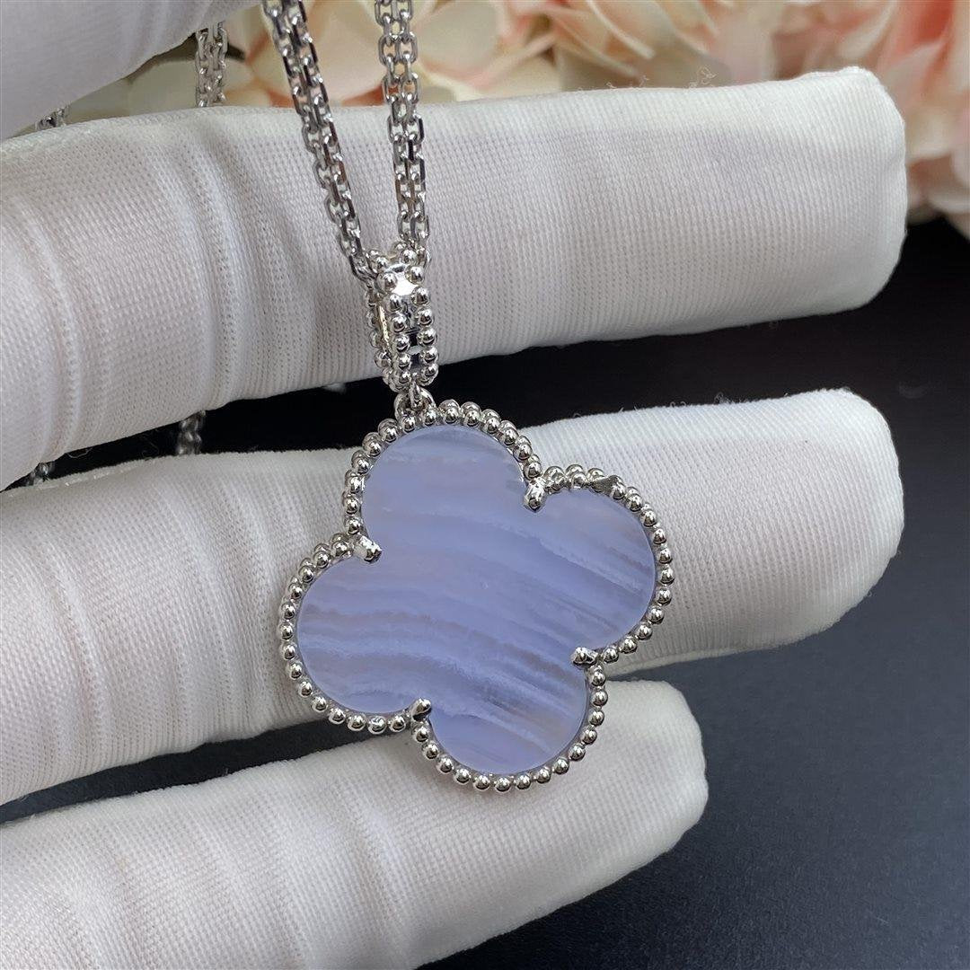[💎ROSE💎]CLOVER SILVER CHALCEDONY BIG CLOVER NECKLACE