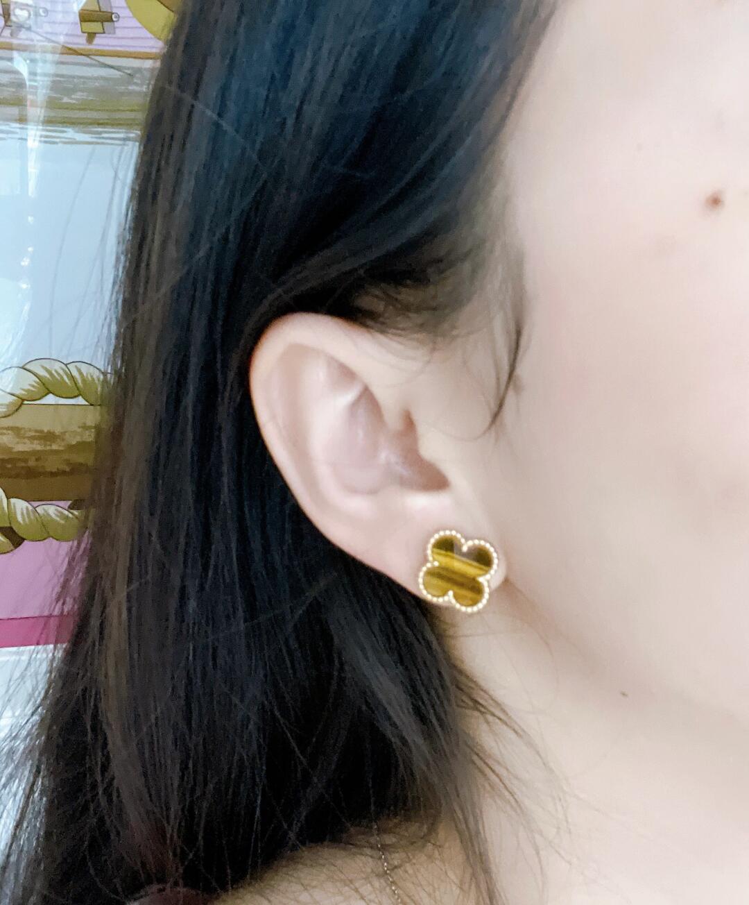 [💎ROSE💎]CLOVER MEDIUM 1 MOTIFS TIGER'S EYE EARRINGS
