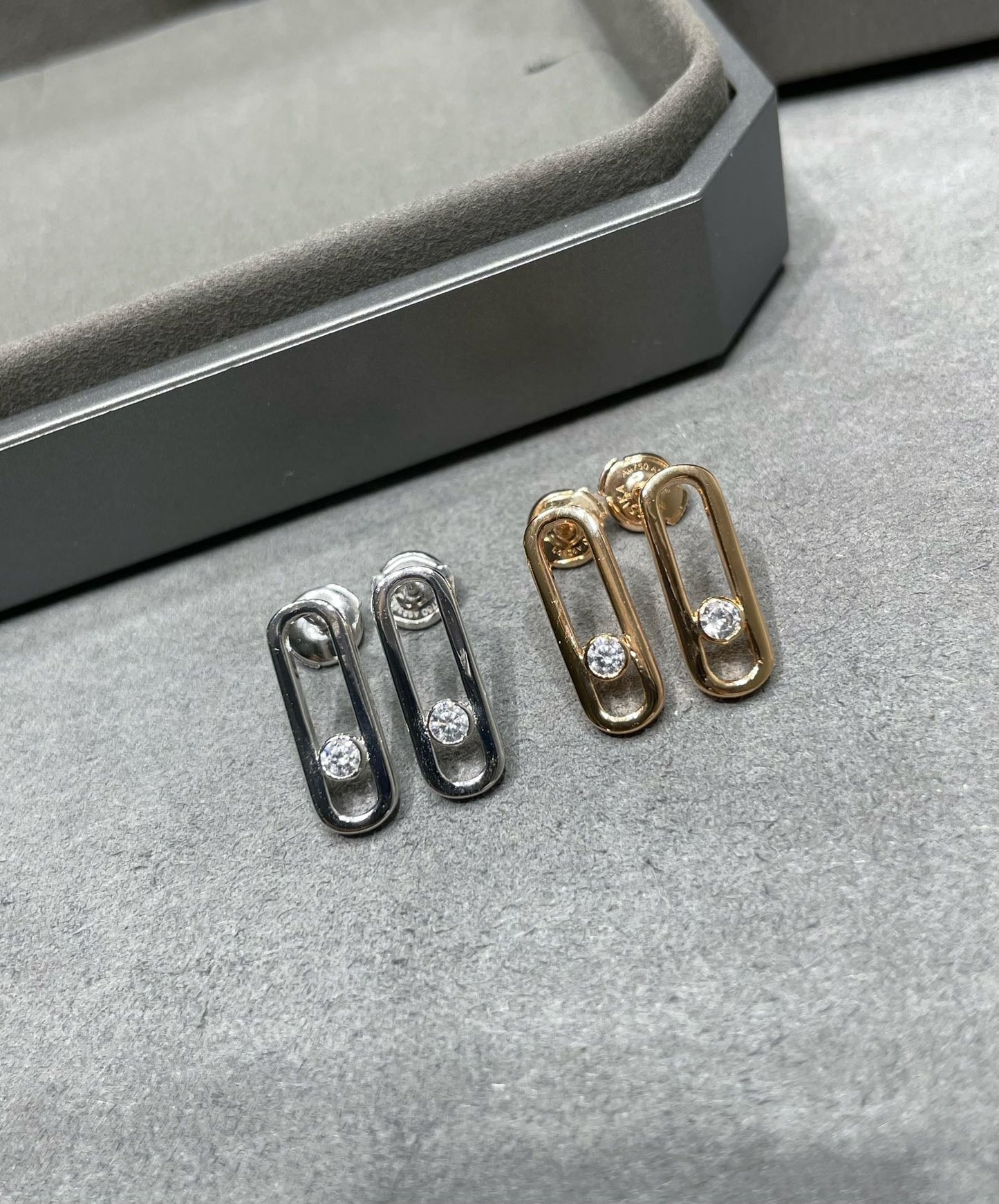 [✨Rose💎]MOVE UNO SMALL 1 DIAMOND EARRINGS
