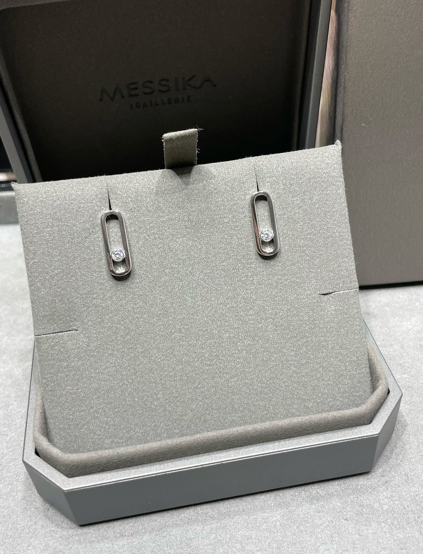 [✨Rose💎]MOVE UNO SMALL 1 DIAMOND EARRINGS