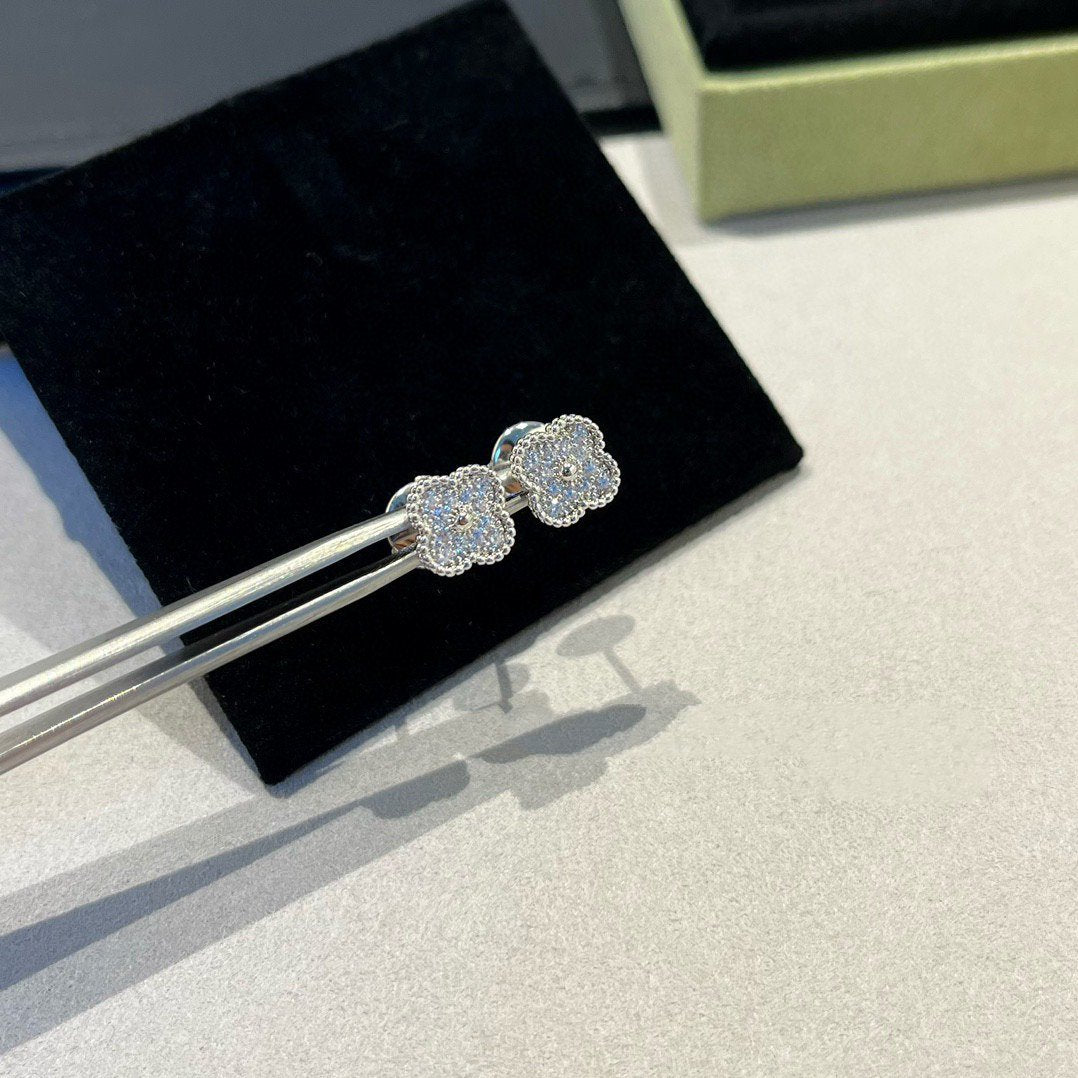 [💎ROSE💎]CLOVER MINI DIAMOND STUD EARRINGS
